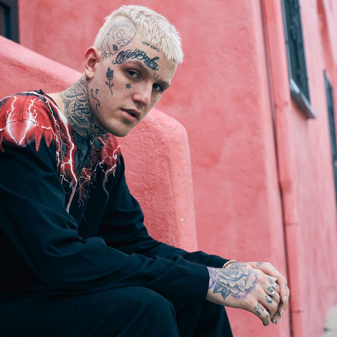 deadsstaridgf's tweet photo. #FiveYearsOfCOWYS luv u peep <3 https://t.co/r7LSiMmNha