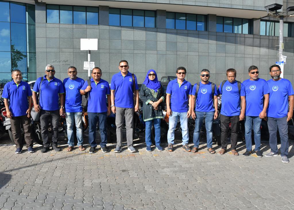 MNP_Secretariat's tweet photo. މޯލްޑިވްސް ނެޝަނަލް ޕާޓީގެ ރައީސް އަދި ލީޑަރޝިޕް މ.އަތޮޅުގެ ބައެއް ރަށްތަކަށް  ރައްޔިތުންންގެ ޝުޢޫރުތައް ދެނެގަތުމަށް ދަތުރު ފަށައިފި.

MNPTrips #MNPMeemuatoll# https://t.co/VqFfEdtlie