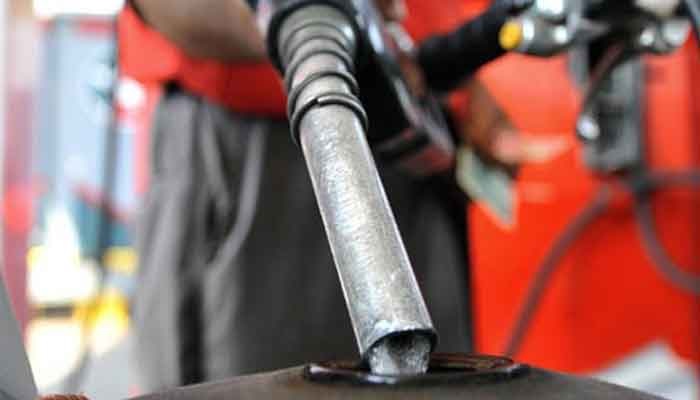 correspondentPk's tweet photo. Instead of giving relief to the masses due to reduction in #crude oil prices in the global market, the government raised the prices of #petrol and #lightdiesel oil (LDO) by Rs6.72 and 43 paisa per litre, respectively. https://t.co/JhqSiG08n3 https://t.co/tfaowfvfY3