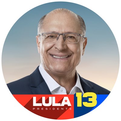 Começou a campanha eleitoral: vamos juntas e juntos nessa caminhada pela democracia e pela esperança. Vamos com <a href="/LulaOficial/">Lula</a> pelo Brasil! #BrasildaEsperança