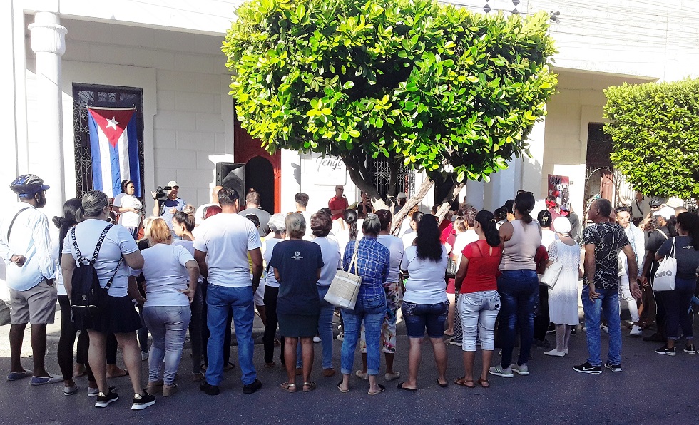 Hasta el próximo 7 de septiembre se extenderá la Jornada por el Aniversario 45 del Sindicato Nacional de Trabajadores de la Cultura. En Camagüey, que es destacada en el país, se reconoció al Centro Provincial del Libro y la Literatura y a Yunielkis Naranjo...#Camaguey