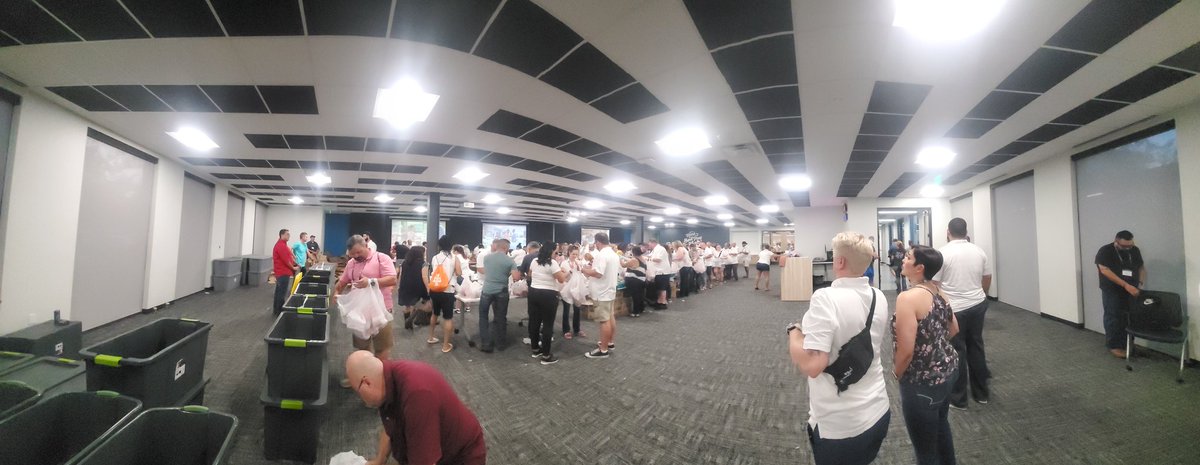 Mercedes_C15's tweet photo. Chili's is about giving back to the community. We had a great Give Back Event for #NoKidHungry tonight. #chilisrightnow #ChilisRightHere https://t.co/NZyAW0yhmX