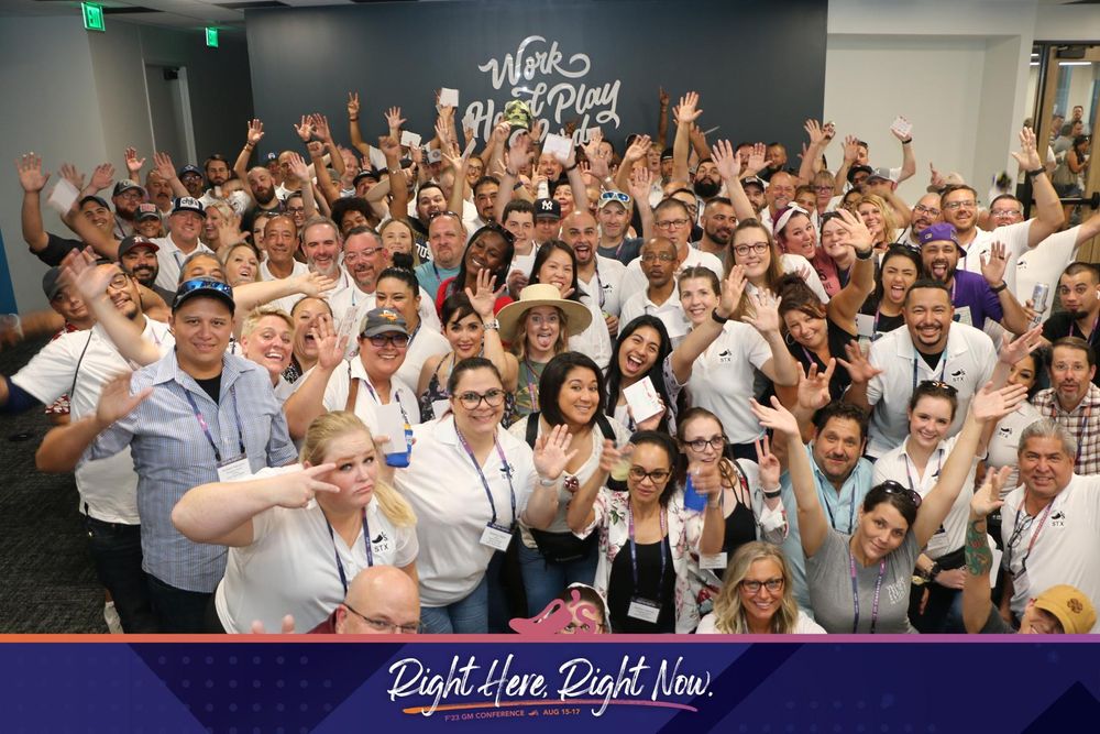 Mercedes_C15's tweet photo. Chili's is about giving back to the community. We had a great Give Back Event for #NoKidHungry tonight. #chilisrightnow #ChilisRightHere https://t.co/NZyAW0yhmX