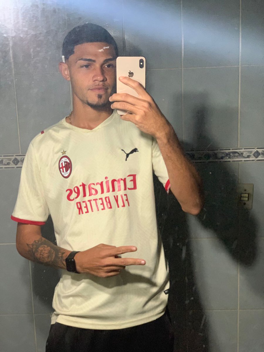 alvez22_'s tweet photo. Ouvir meu vulgo tua pelo se arrepia 😝 https://t.co/PxhLZnAdIL