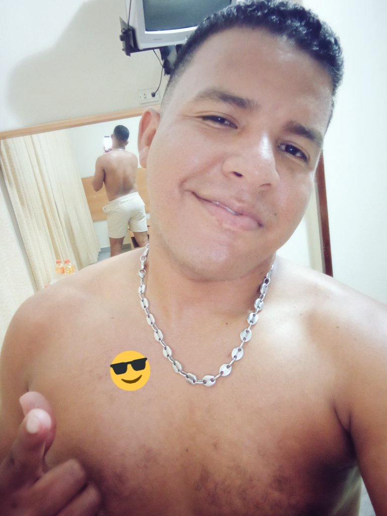 tukairovv's tweet photo. Y si hacemos un muñeco 😘 https://t.co/oNwYXGQ6FR