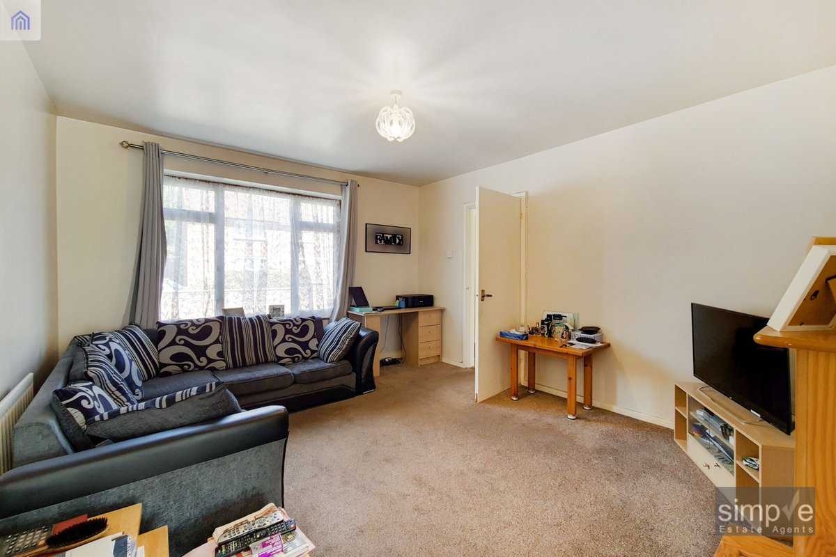 Simple Estate Agents tweet media