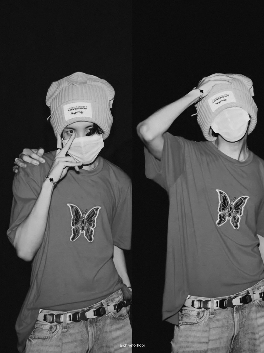 archiveforhobi's tweet photo. hoseok is the bad guy.. duh! ⛓ https://t.co/HgDumjLFJ8