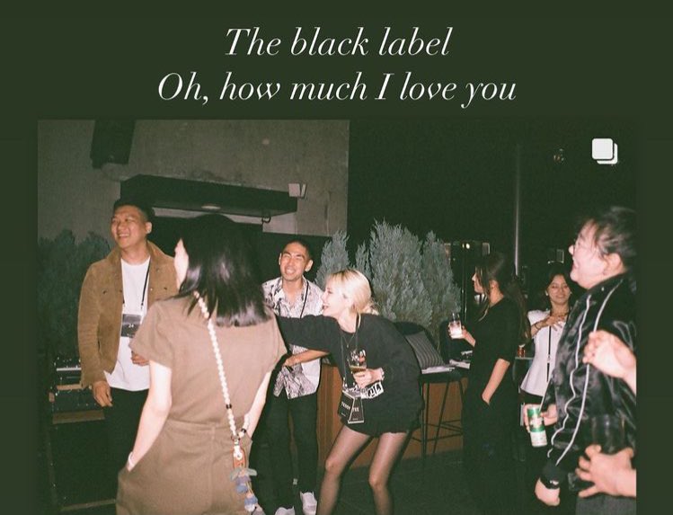 BLACKLABEL_only's tweet photo. 16/8/2022 - #JEONSOMI IG STORY
#THEBLACKLABEL #VINCE #prodby24 #rtee #kush #dominsuk #løren #IDO #ziont #theblacklabelfamily
Yes !!! Love you all! One if the most talented artist and humble in thw world🖤🖤🖤 @THEBLACKLABEL @somi_official_ @SkinnyRed @soonhoc @thedannychung https://t.co/a0C1aYzIzf