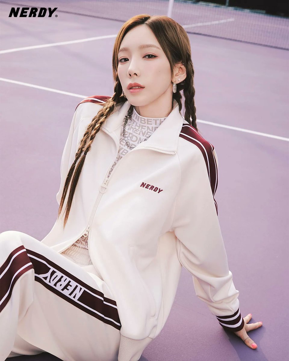 TAEYEONTHAI's tweet photo. ภาพใหม่ของแทยอนกับNerdy  Multi Persona Collection ☺

#Taeyeon #태연 @TAEYEONsmtown
#널디 #NERDY https://t.co/M0X730I5KW