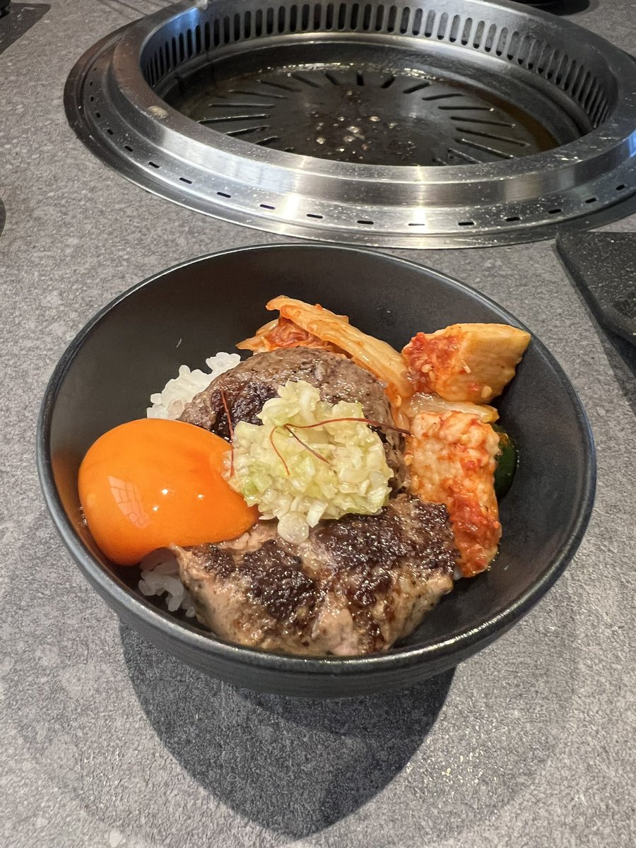 yr820_p's tweet photo. お祝いlunch🥂 https://t.co/AH2k6gCoEb