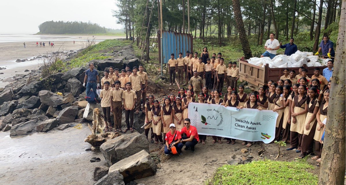 150+ students, 940kgs of marine debris cleared and the start of something new in Alibag… #BeatPlasticPollution @AvasWellness @theseacleaners @seashepherd