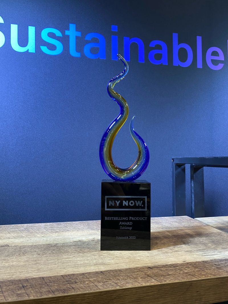 waatr's tweet photo. HydroCap - Bestselling Product Award NY NOW.

#WAATR #drinkWAATR #NYNOW #sustainablehydration #HydroCap #hydroflak #ironflask #simplemodern #Awards https://t.co/FKk8u7Jb9H
