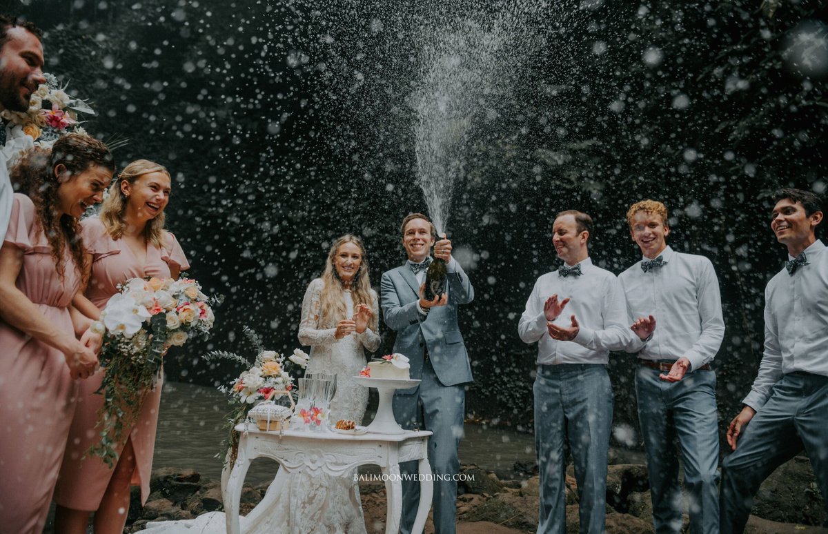 balimoonwedding's tweet photo. From the beautifull wedding of Sarajane and Joe https://t.co/Vb64w5J41Y