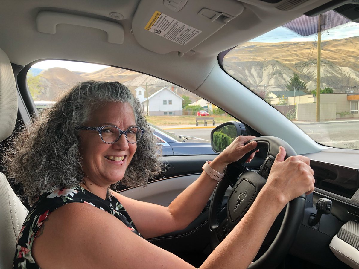 AccelerateKoots's tweet photo. “For me, it’s the acceleration. It’s just so smooth.”

#EVDiscoveryTour #ChargeNorth #CommunityEnergyAssociation #ElectricVehicle #DriveElectric #ElectricMobility #NorthernBC #RuralEV #EVCharging #EVChargingStation #Liveelectric https://t.co/VDx4jLrDwn