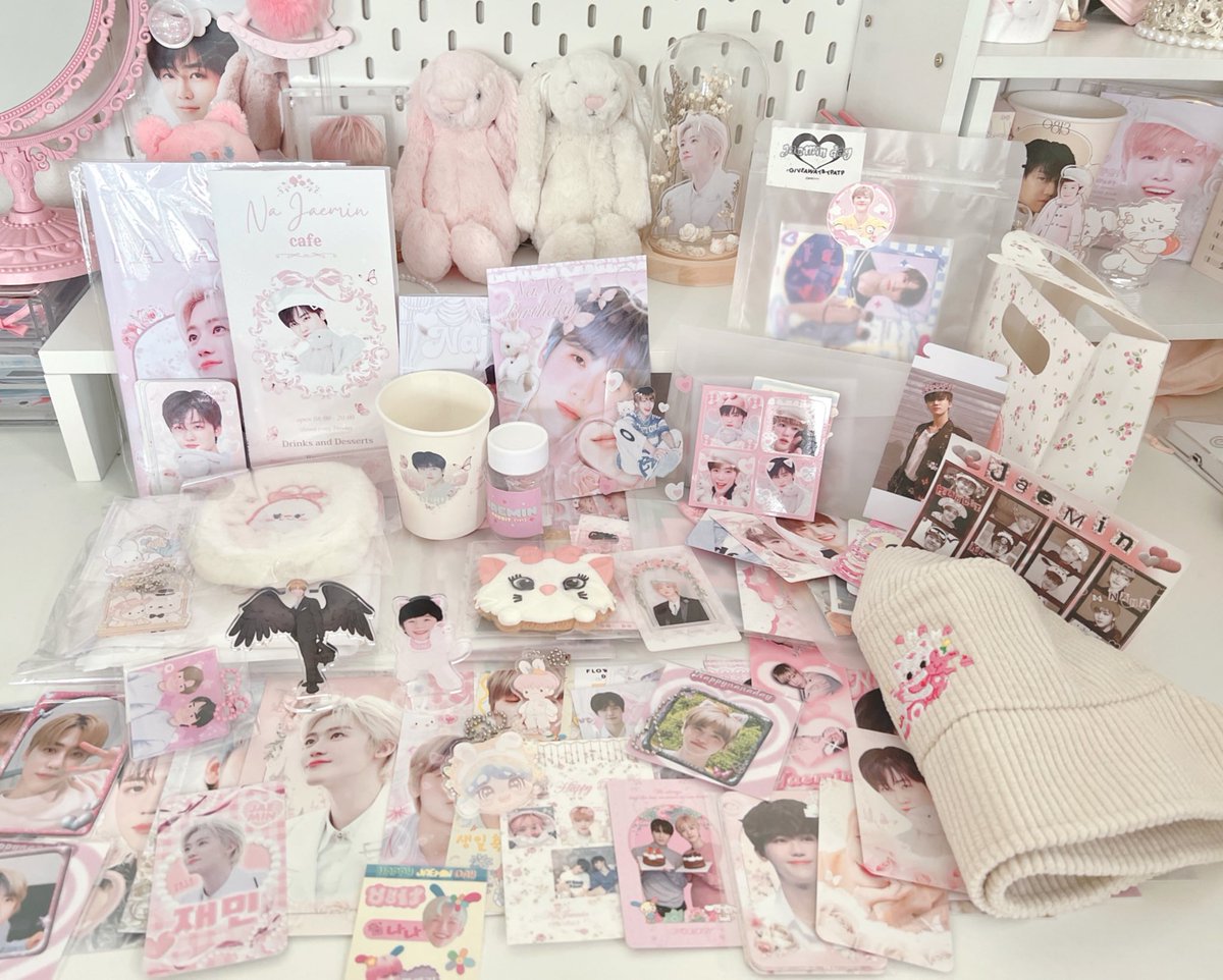 𝓉𝒽𝒶𝓃𝓀 𝓎𝑜𝓊

  “나나둥이”♡  
    🐈🤍🐰