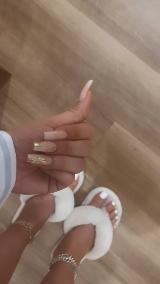 ash_kaashh's tweet photo. Nail porn https://t.co/QXa9LqmDQe