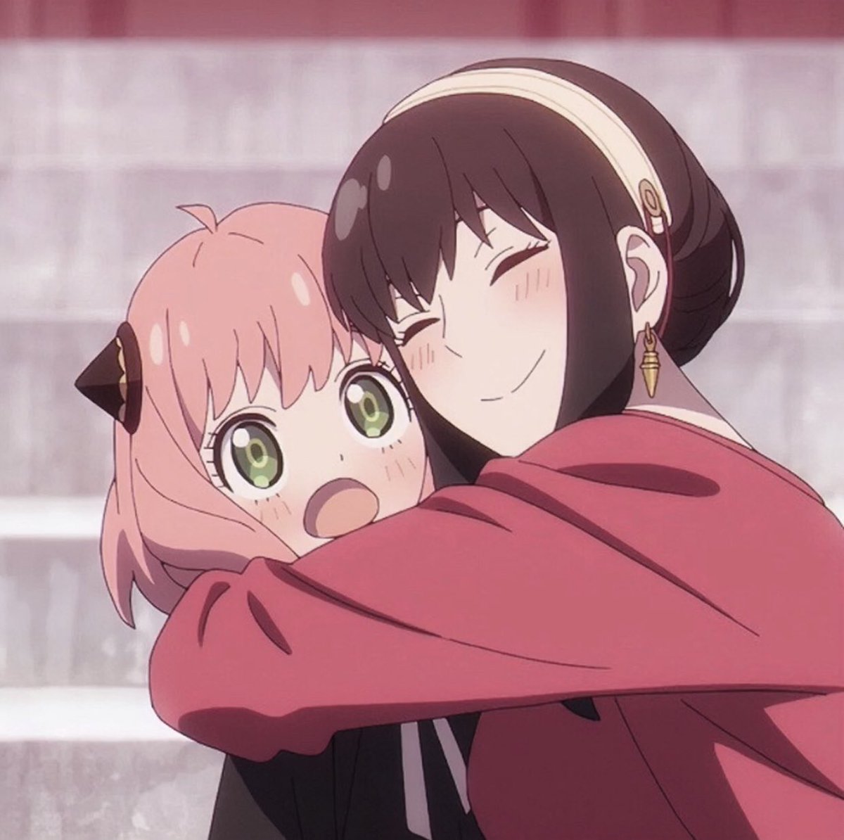 HSakuYor's tweet photo. hugging their little girls 🫶🏻 https://t.co/bg5ZeYppjH