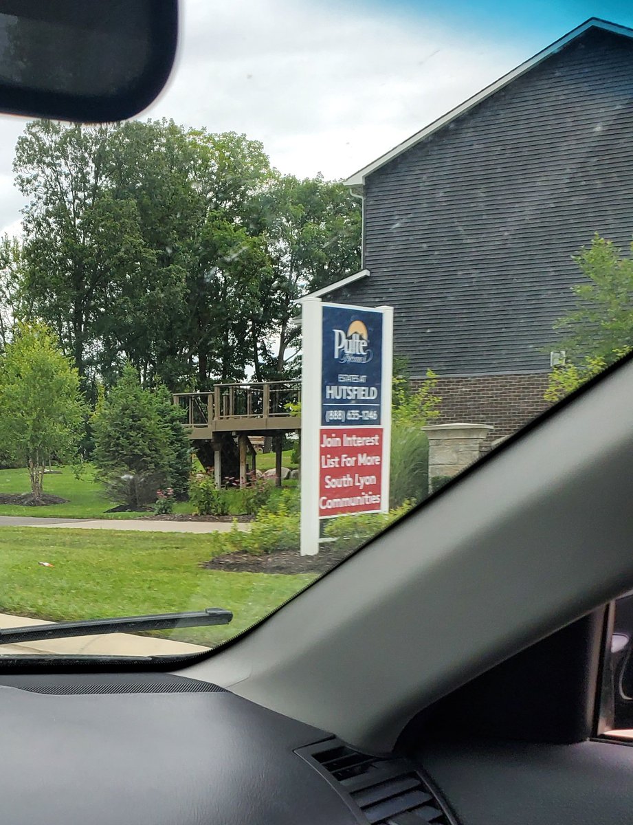 NaturalJoeDirt's tweet photo. @pulte I pass by a few of your new homes everyday. Looks like a decent sized project. https://t.co/ySz1GCzovn