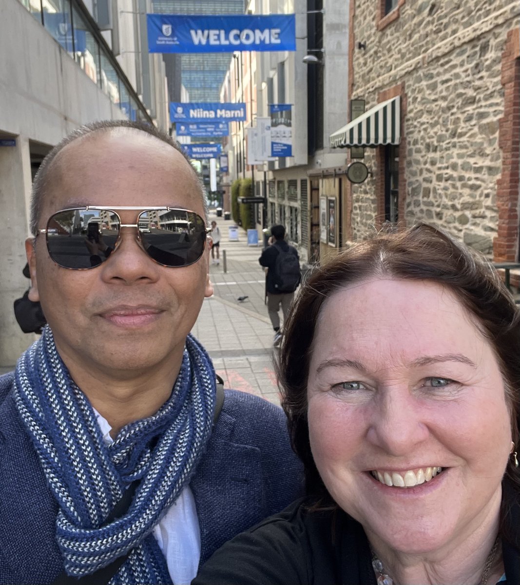 DrAnneSharp's tweet image. Very happy to be welcoming renowned Singaporean artist, collector and University of South Australia business alumni Johann Muhammad Fauzi for a UniSA visit. Almost 20 years since we shared a classroom but the  thread remains strong. @UniSA_alumni @UniversitySA