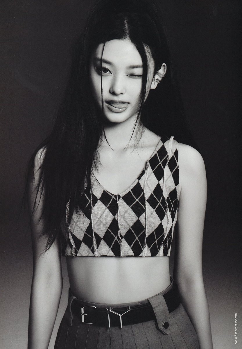 myhaerin_th's tweet photo. คุณหนูแฮริน เซตนี้คือสวยแซ่บมากกก ความสวยแบบสับ ฮอตไม่ไหว❤️‍🔥🐈‍⬛🧯 https://t.co/hXCShjbEe4