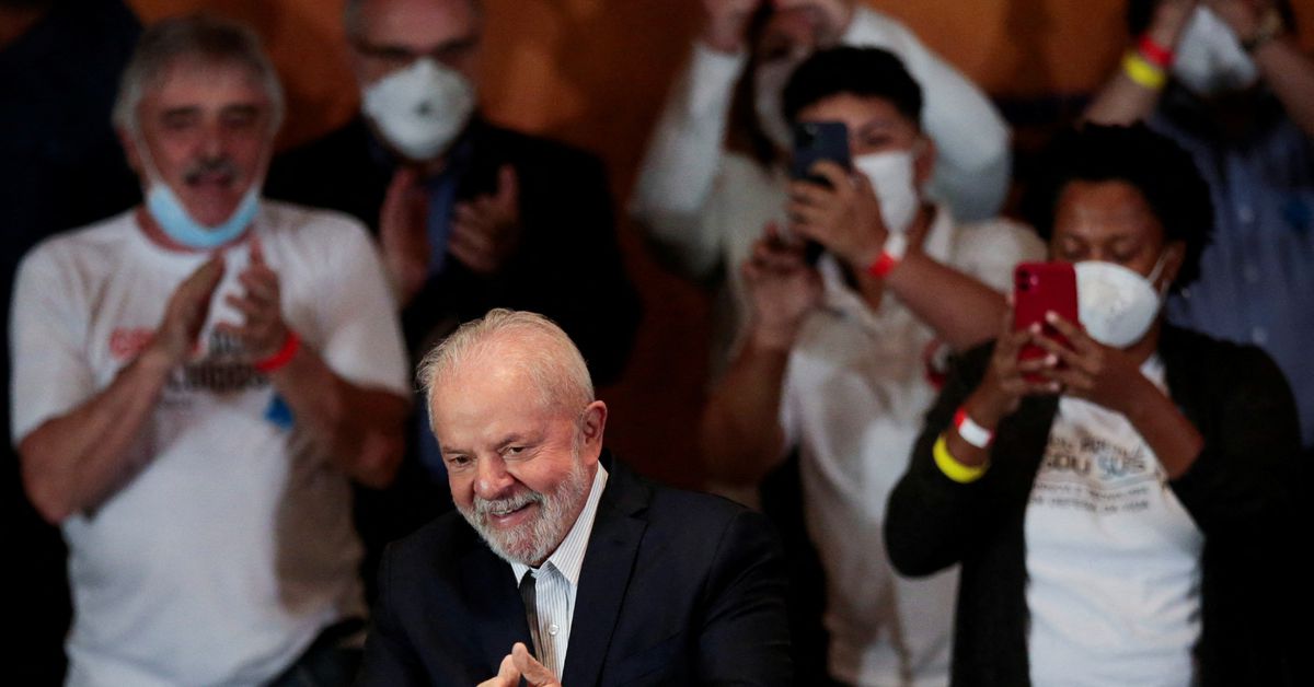 Reuters's tweet photo. Brazil's Lula has 12% lead over Bolsonaro, would win run-off by 16%, says poll https://t.co/To8DKOMFBw https://t.co/DLbghGyFPP