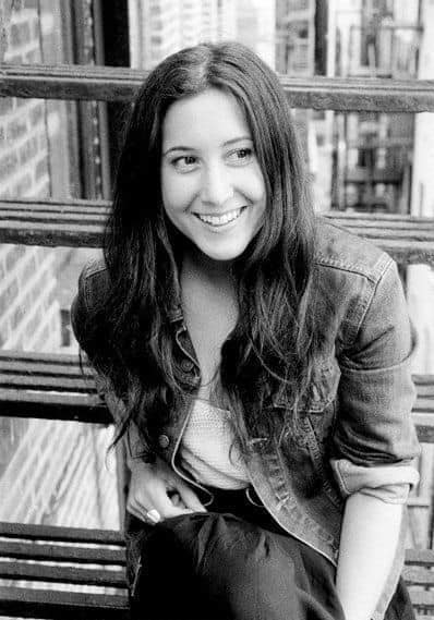 Happy Birthday to singer, songwriter Vanessa Carlton (August 16, 1980). 