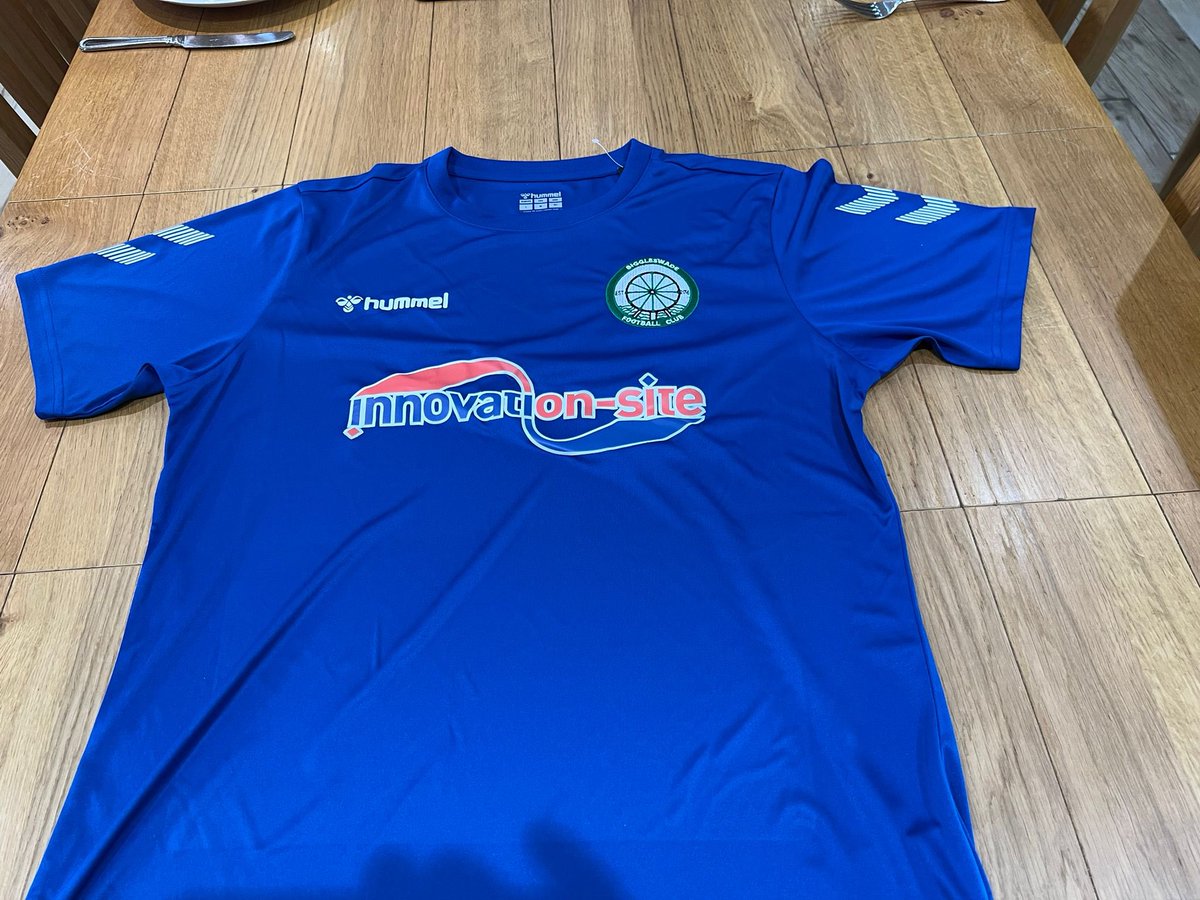 IOS_Carpentry's tweet photo. ⚽️ It’s not all about knocking nails in ……at Innovation On-Site, we actively engage &amp; #support  #communities, we #create #opportunities , we assist others with a #likeminded #vision !!
#Growing lives with #Biggleswade FC #innovation  #TheFC ⚽️ https://t.co/zjGzDZGzv2