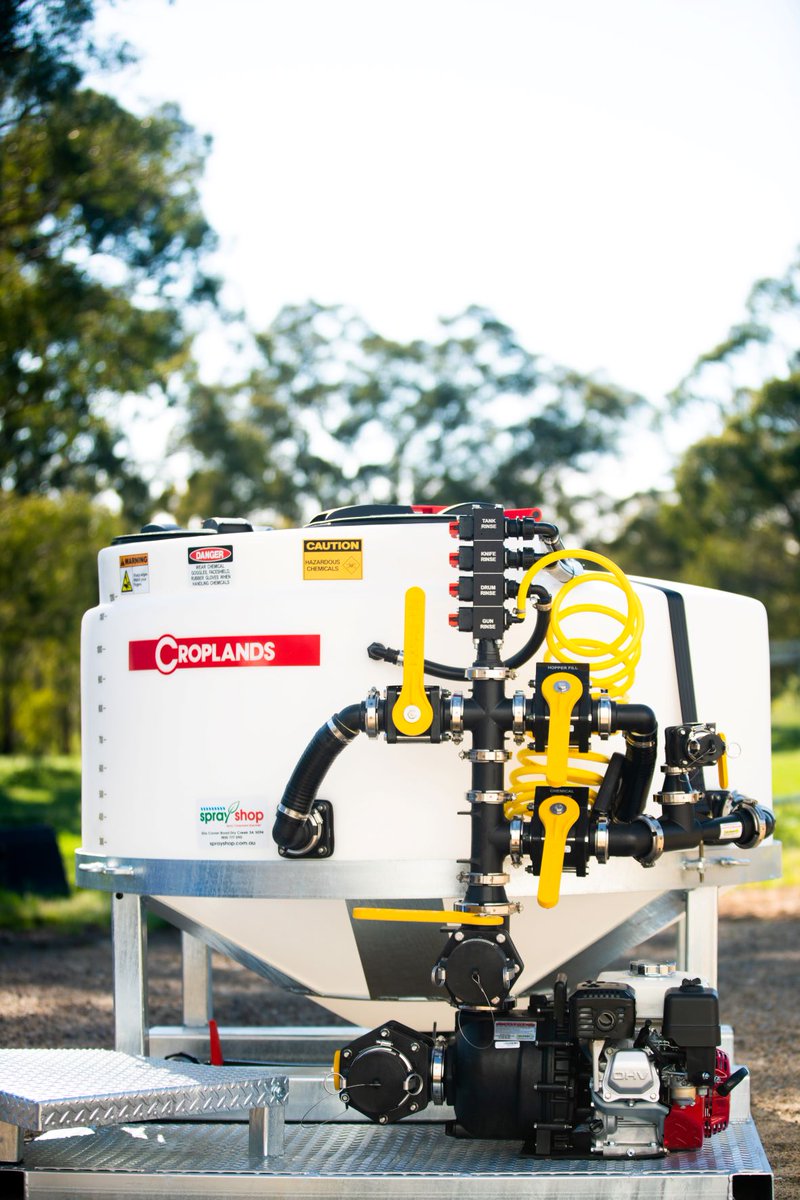 SprayShop tweet media