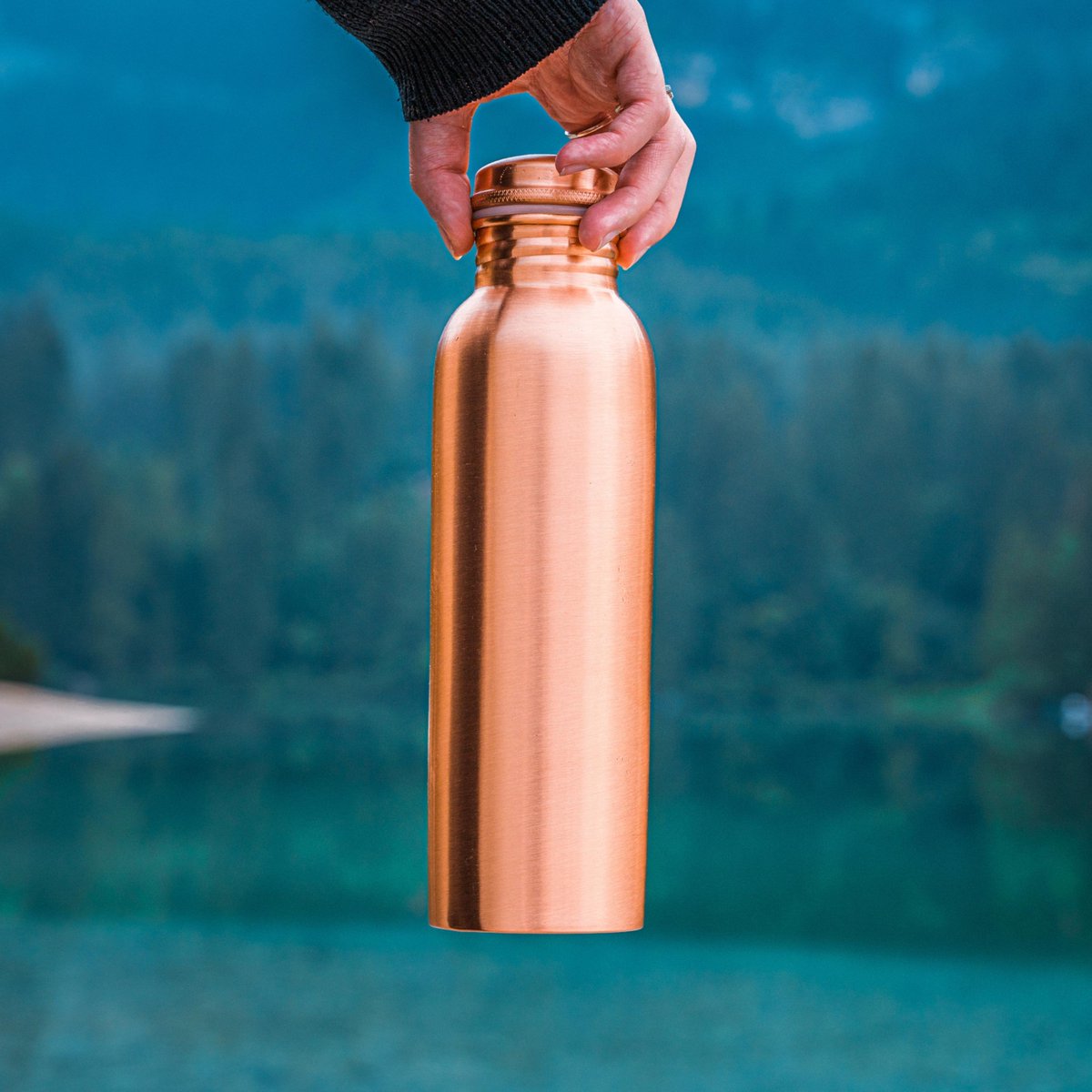 kosdeg's tweet photo. Journey to zero plastic. 

It was a tough and costly project on our part, but since 2019, the only plastic in our packaging is the holographic seal of approval. 

Get yours now - https://t.co/q2ZwjIEmxZ

#copperbottle #kosdeg #copperwaterbottle #drinkmorewater #water https://t.co/Hzkkm7YueU