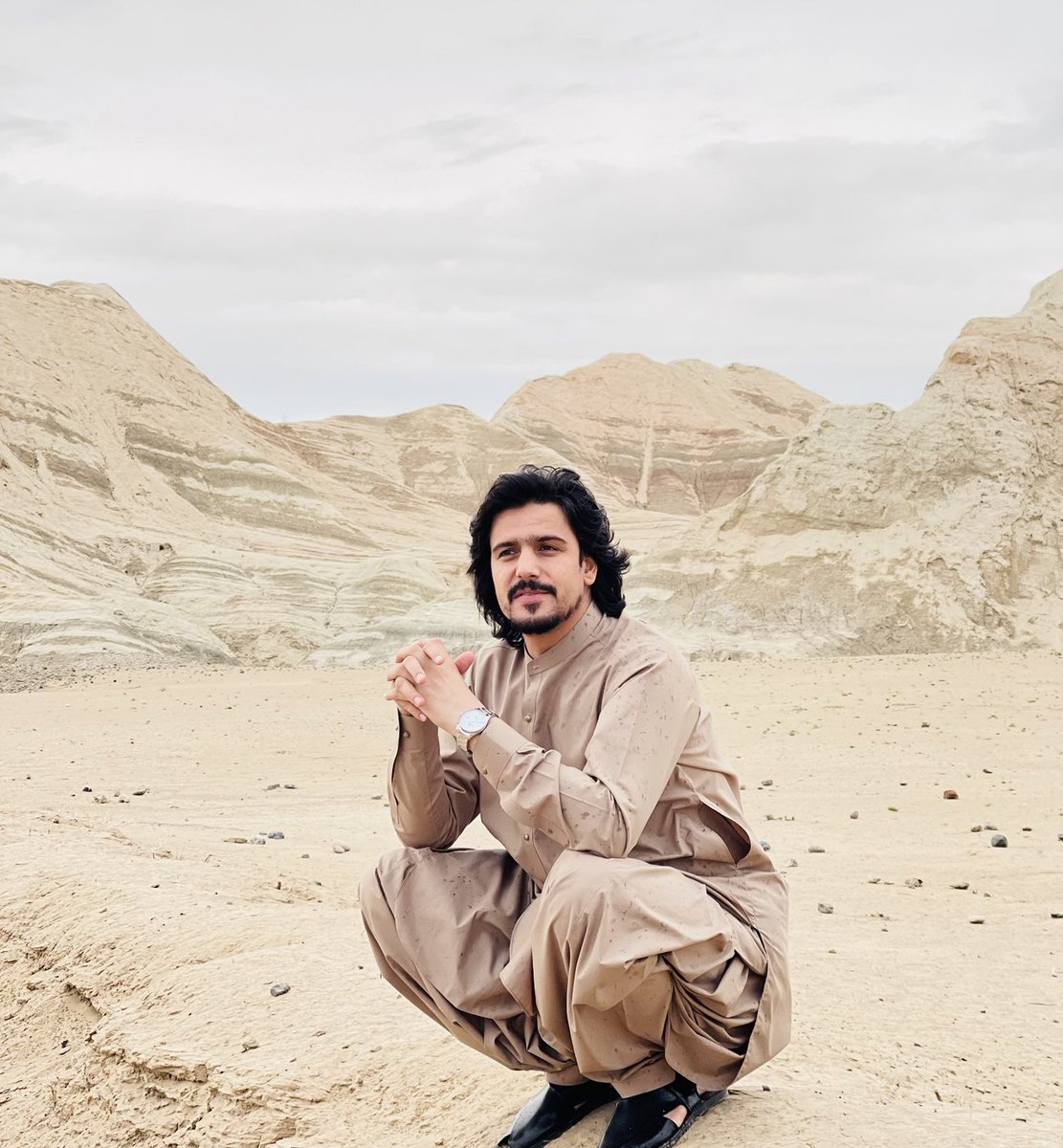 officialjaved22's tweet photo. خاوره یې د سرو ده هر یو کاڼی یې مرجان دی
زه چې پرې مئین یم دا هغه پښتونستان دی 
مرحوم ملنګ جان بابا . https://t.co/oO738hNXWp