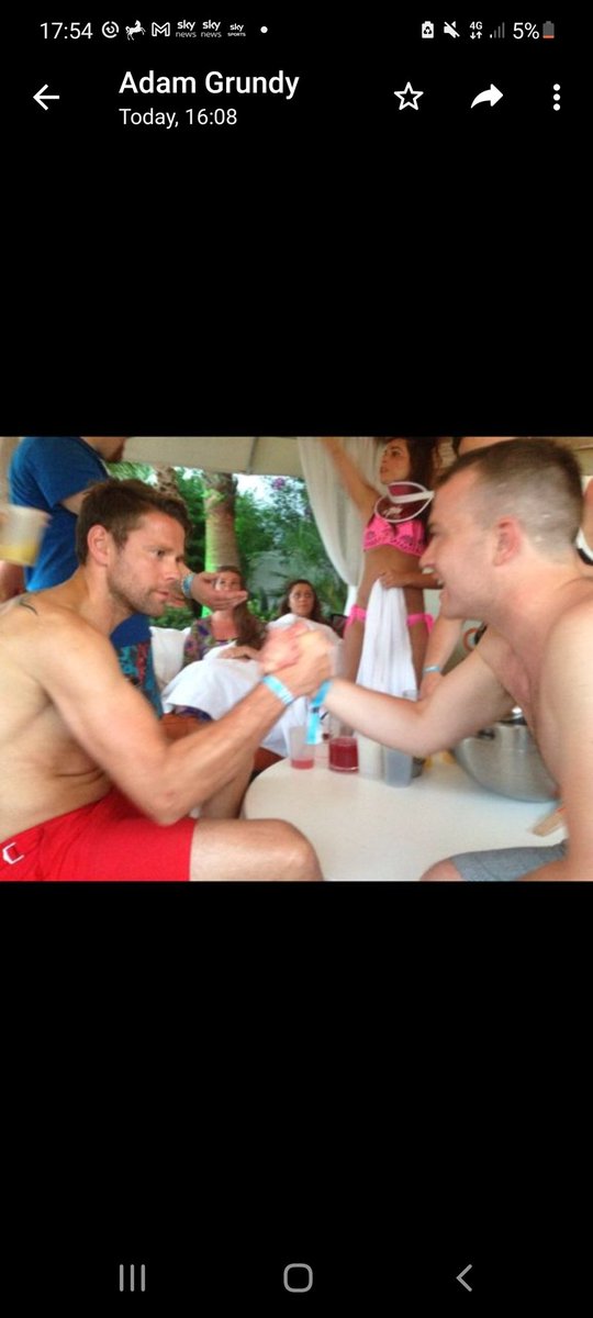 johnleecullen's tweet photo. @HalTheBlade @tufty_club Just before we arm wrestled https://t.co/Jgnd6gdpGd