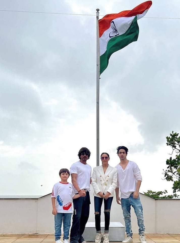 BILALYAMEENKHA1's tweet photo. #SRKians
SRK PRIDE OF INDIA 🇮🇳 
#HappyIndependenceDay
#HarGharTiranga https://t.co/h5BlDVGSdB