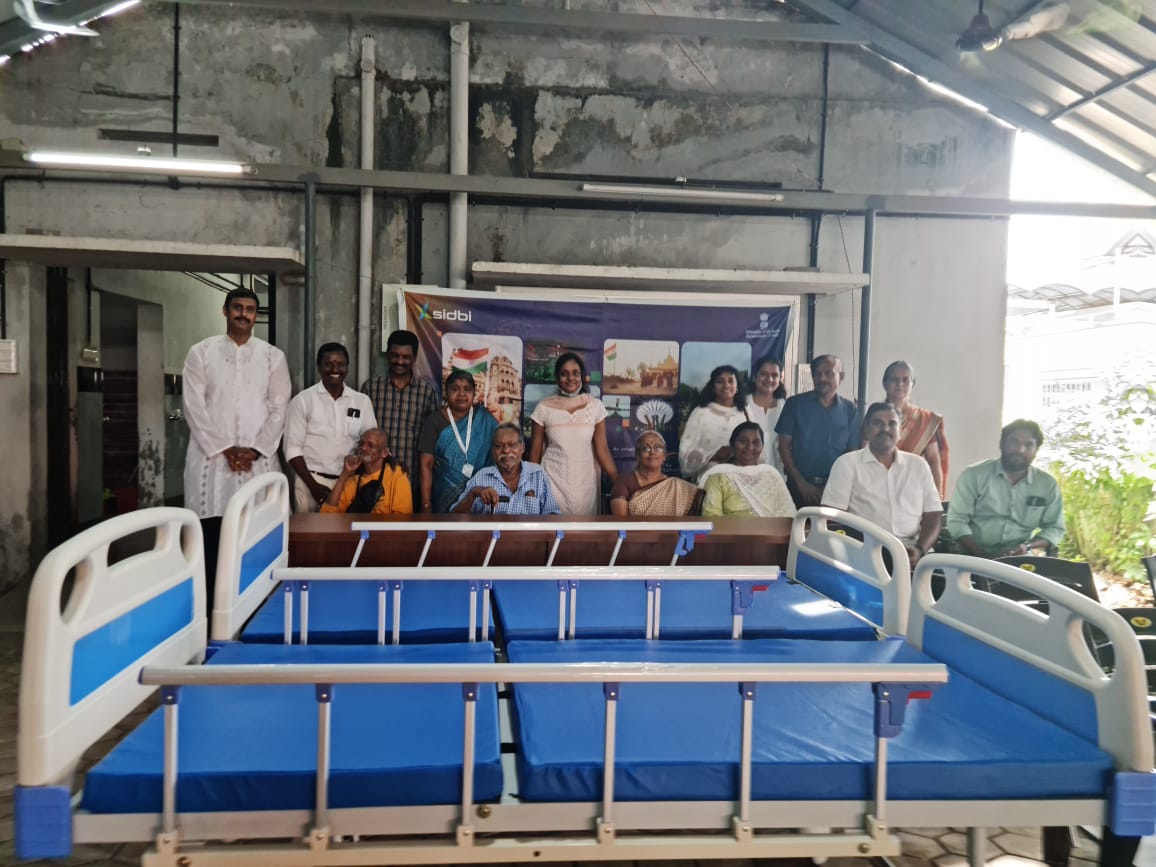 sidbiofficial's tweet image. #SIDBI celebrated #75YearsofIndia under Azadi Ka Amrit Mahotsav by sponsoring beds for bed ridden residents, and breakfast for the #IndependenceDay22 Celebrations at a Govt. Old Age Home maintained and operated by Social Justice Department of Government of Kerala.