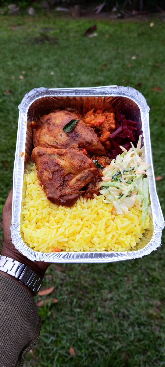 magaselavumile's tweet photo. My name is Vumile Magasela,I am from Durban.I run a catering business specializing in lunch packs.We have a daily menu and our plates are R50.We deliver to mostly office parks around Durban(looking 4 opportunities to expand).PLEASE SUPPORT MY SMALL BUSINESS.0745433507 for orders. https://t.co/LHrK4a5yPS