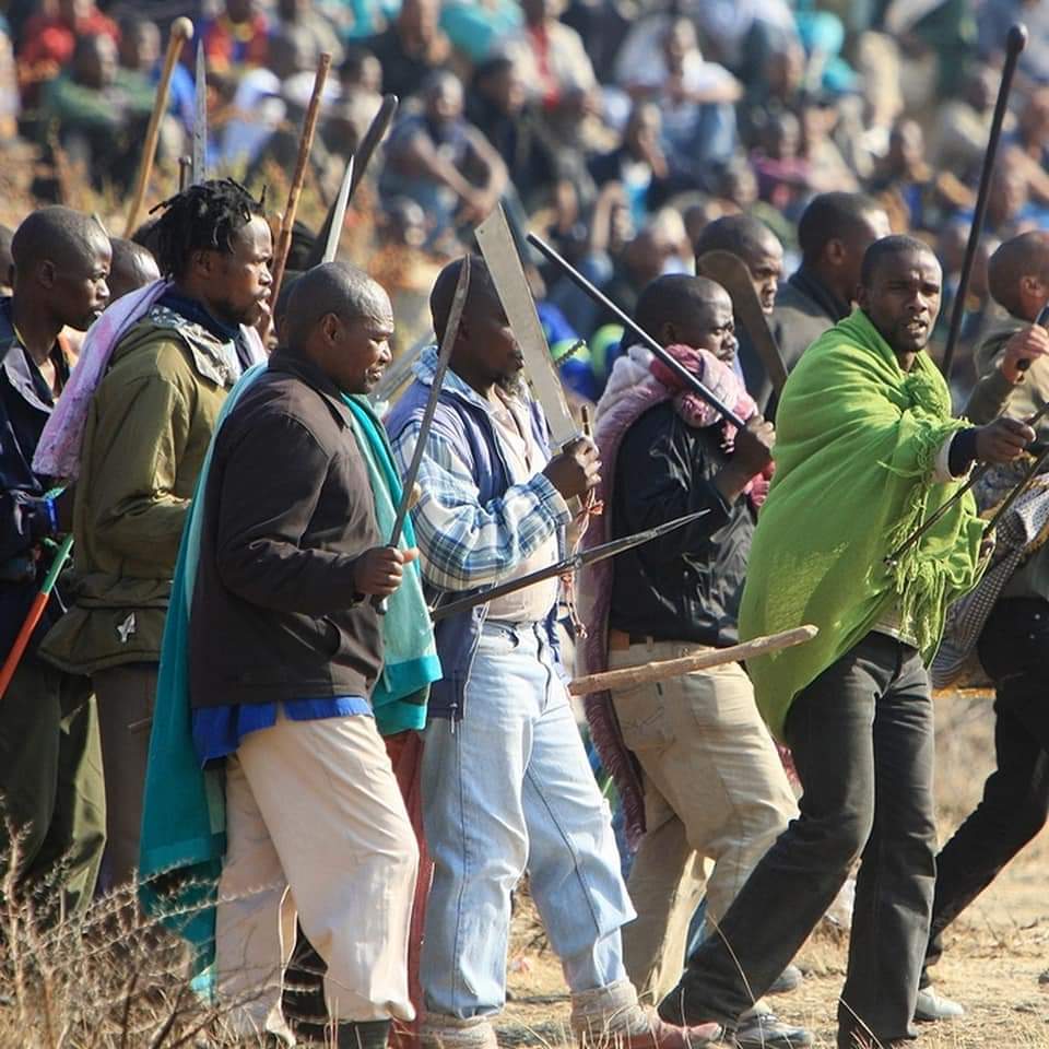 SneKhumaloSA's tweet photo. A decade ago SA security forces murdered Black people in Marikana.

Yazi I think about the guy  (Mambush) a lot. He was so passionate and a few hours later him and his comrades lay dead.

The person responsible wasn't punished. Instead SA made him president..

#MarikanaMassacre https://t.co/DMKiyf375U
