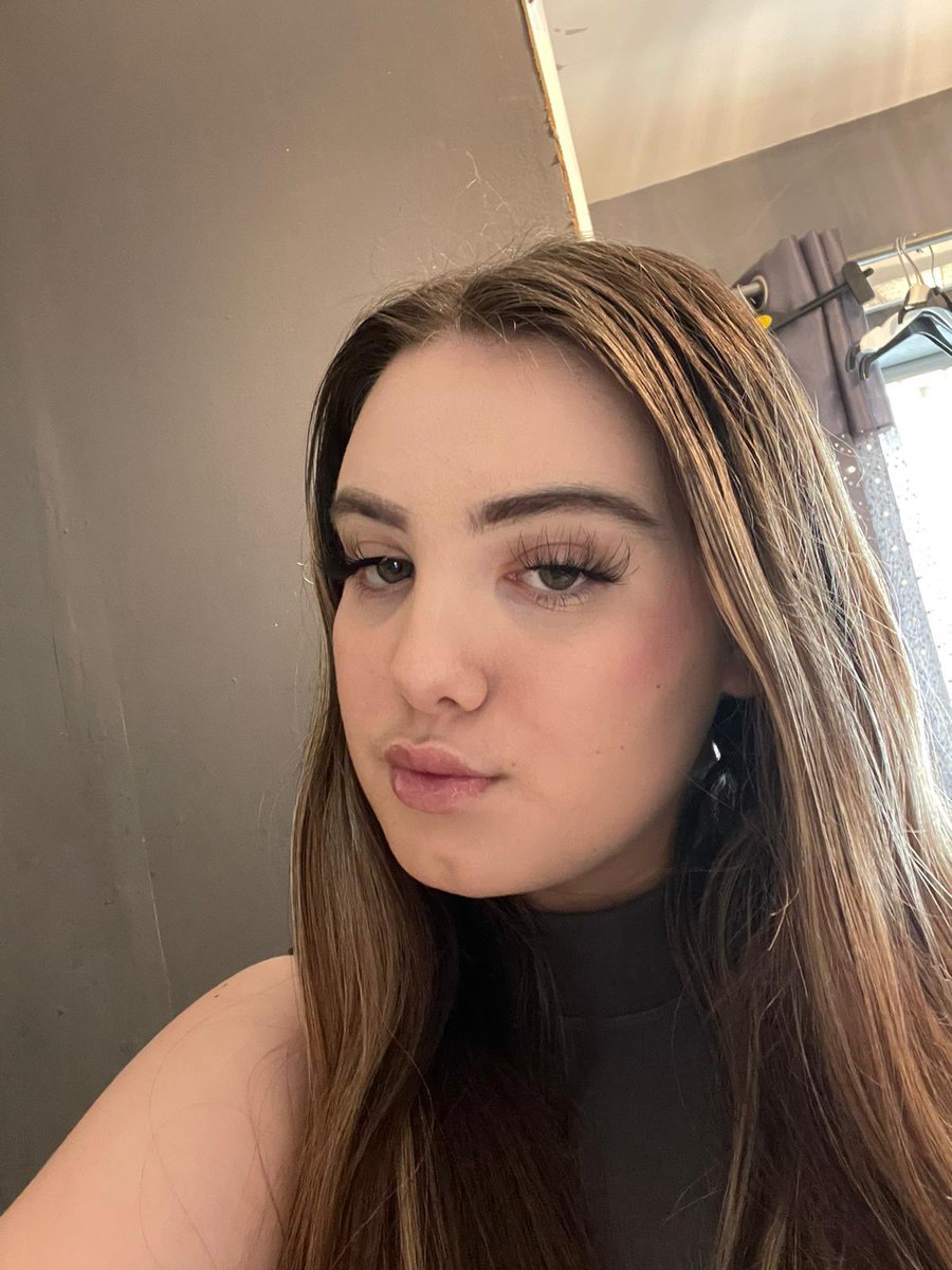 Laura bingham tweet media