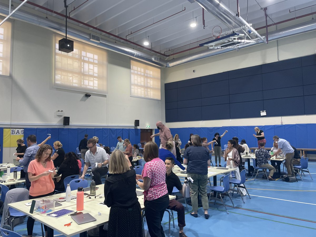 Launching teacher in-service with a math inquiry led by @michaelreid1989 <a href="/MikeFlynn55/">Mike Flynn</a> The joy of being learners and trying things out! #inquiry #mathematics <a href="/GESatKAUST/">Gardens Elementary</a>