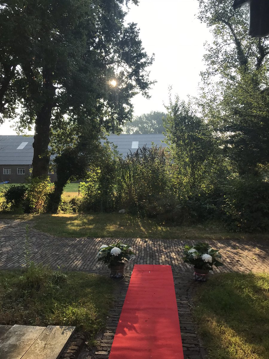 jjdew's tweet photo. Goedemorgen! Eerste keer wakker geworden in ons nieuwe huis in Oudwoude Friesland 😍😍 https://t.co/UVo6BLLJk1