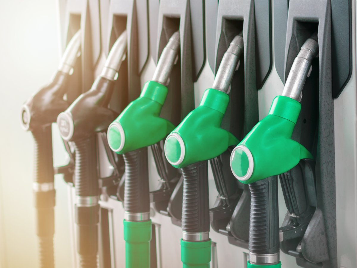 theboldage's tweet photo. #CostOfLiving: high prices at the #petrol pump persist. #TheBoldage continues its weekly review of costs of living prices and potential profiteering. https://t.co/0PWwAZyXpF
#boldliving #boldies #boldage #over50s https://t.co/beKwF8AQPF