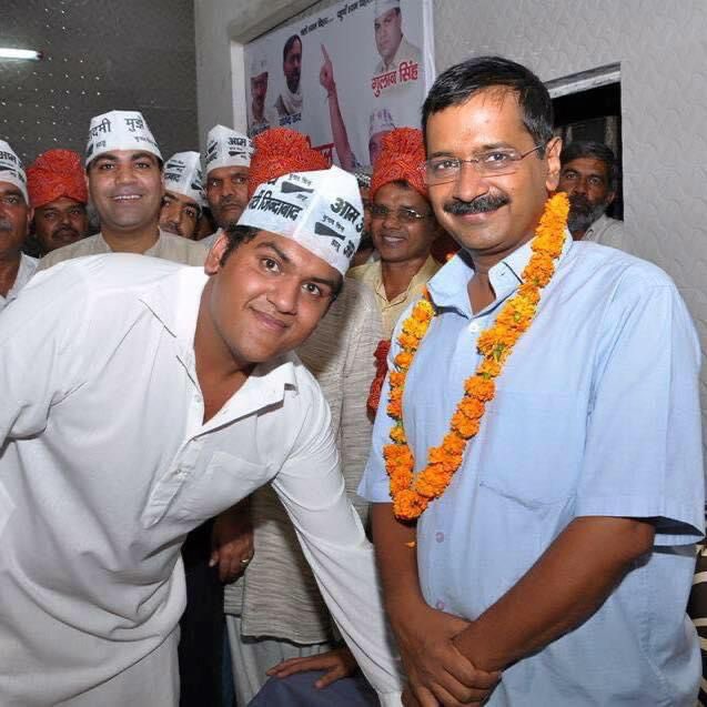 FabulasGuy's tweet photo. After Tahir, Ansar, Nisha one more terrorist gem by Aam Aadmi Party - VIPIN JAKHAR

Deshbhakti too much @ArvindKejriwal https://t.co/30AboUBbcC