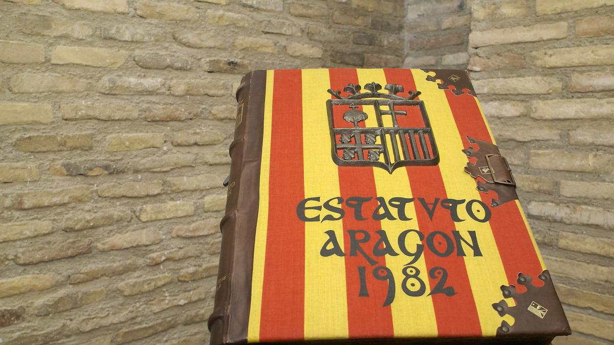 Un 16 de agosto de 1982, tal día como hoy hace 40 años, se publica en el BOE el primer Estatuto de Autonomía de Aragón.