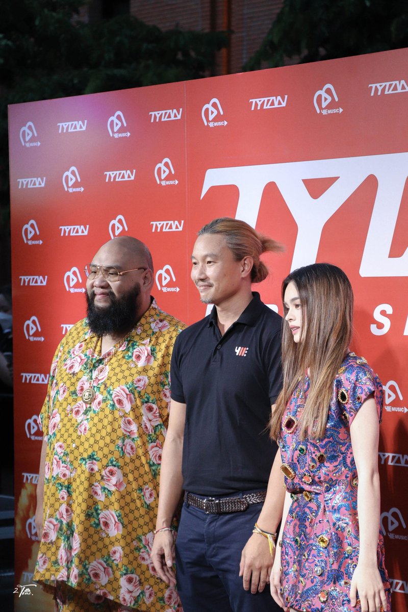 2TONE__tt's tweet photo. #TYTANDebutShowcase
#411ent #411Music
#แอลลี่ #ALLY 
#allynitibhon 
#ALLYsONLY

#2TONE__tt https://t.co/iEWp00QkWv