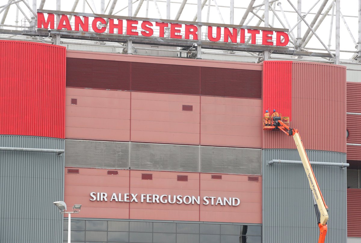 This is like a scene from a non-league club. A sad state of affairs for #mufc
📸: Eamonn and James Clarke