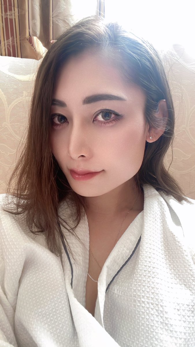 main_yukicd's tweet photo. 293回目の化粧
セクシー系 https://t.co/GLhdiLnUSX
