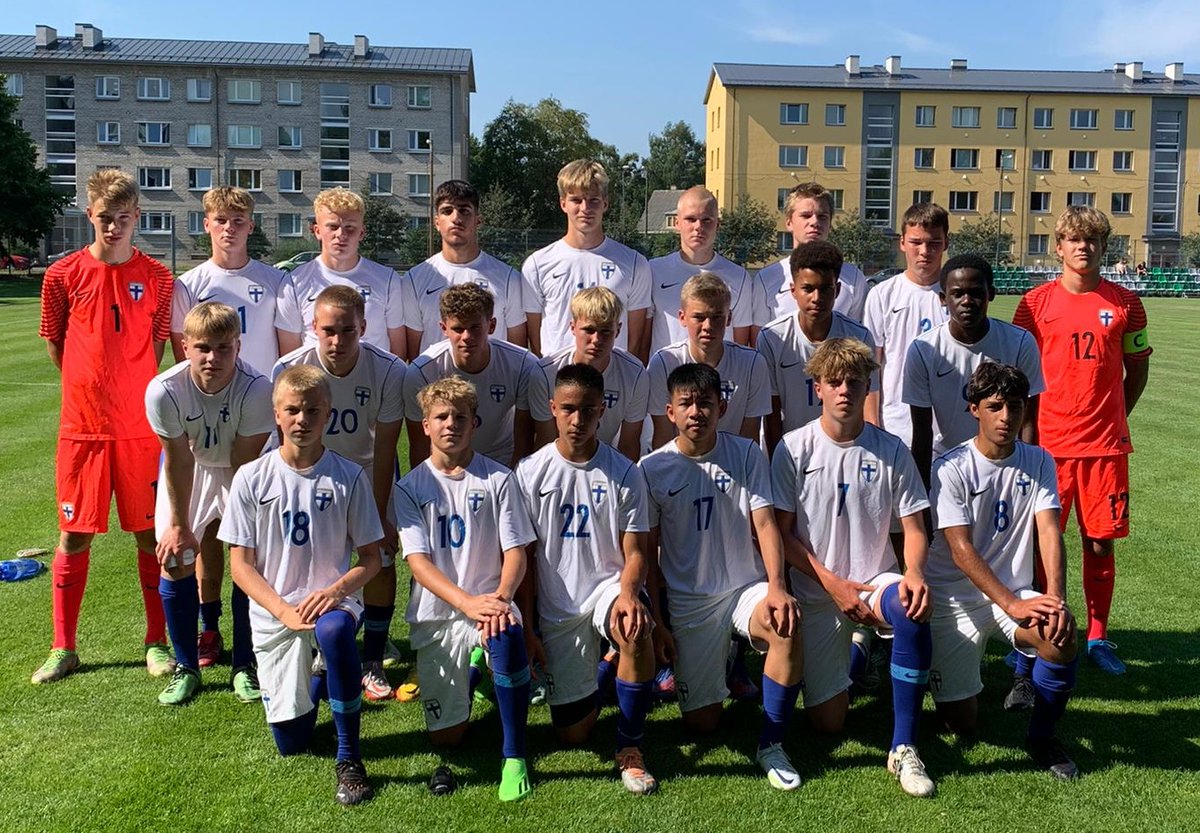 Huuhkajat tweet media