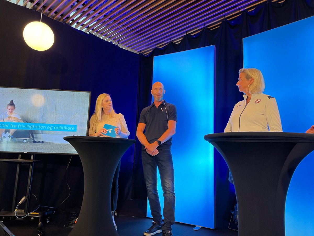 - Vi ønsker en null-toleranse for mobbing og utenforskap i idretten. Anti-mobbearbeidet må settes i system, sier Berit Kjøll. #brukhue #arendalsuka @idrett @bergastolen se debatten live: bit.ly/BrukHue22