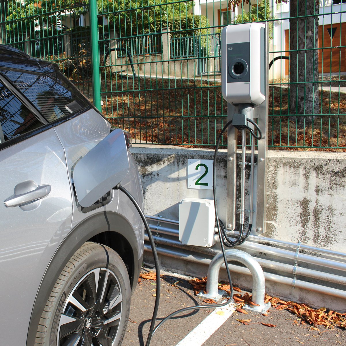 AISVienna's tweet photo. Join us over the next week as we celebrate #5reasons we're excited for the first day of school! We now have #echarging stations for cars and bikes. Check out https://t.co/pwX5r0fi6F for more information.

#AISVienna #AISViennaStories #AISViennaGoesGreen #AISViennaGreenInitiatives https://t.co/bwABFq126A