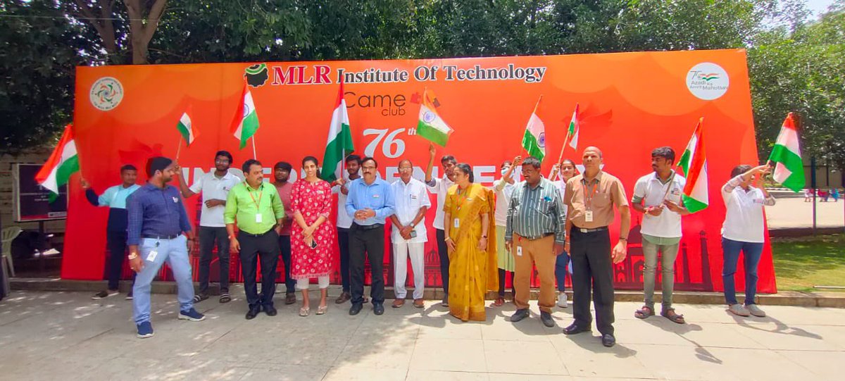MarriRajasekar's tweet photo. Heartfelt thanks to my dear students, faculty &amp; friends for participating in the #MassRecitation of #NationalAnthem as part of #SwathantraBharataVajrotsavalu .
 
#IndiaAt75 #AzadikaAmritMahotsav https://t.co/S3LwMcZOR1