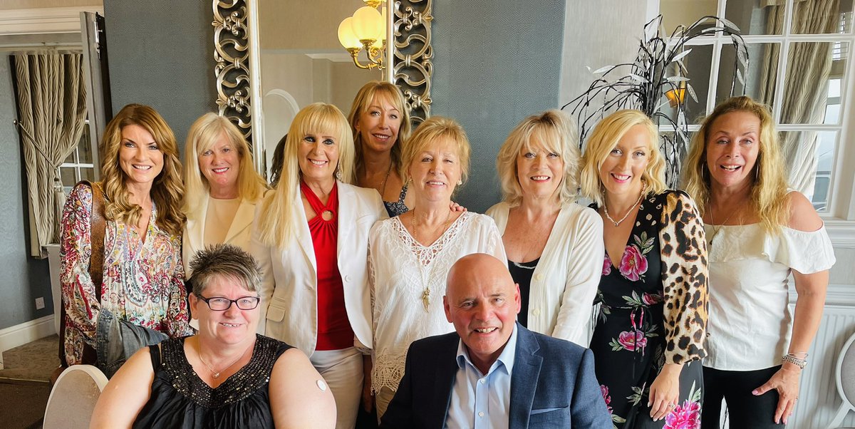 EmmaJessonTV's tweet photo. Much fun yesterday catching up with all these lovelies yesterday! @cherylfergison1 @RoyBasnett @SherrieHewson and daughter Keeley @JacquieLeonard  @carolynmoston @DeniMiddleton Debi Baxter - if I don’t have your twitter handle &amp; you’re in the photos text me! Amazing afternoon xx https://t.co/jXPK2SBX6F