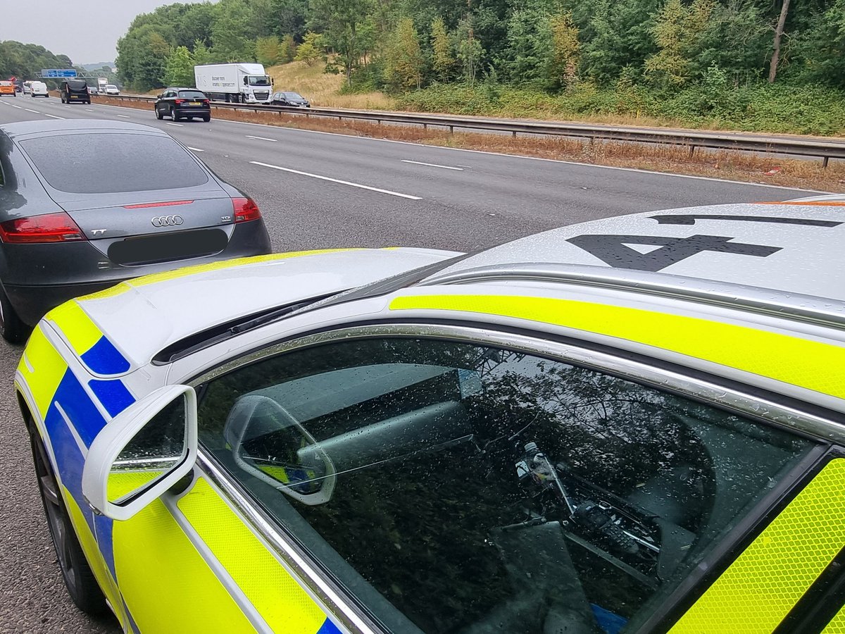 roadpoliceBCH's tweet photo. RP12 - A1(M) northbound, Welwyn Garden City. Our records indicated the driver of this Audi TT was disqualified from driving.
On stopping the driver this was found to be correct. Driver interviewed, reported for summons and vehicle seized. 412989 410284 #disqual #walkinghome https://t.co/EoAOIrSKGy